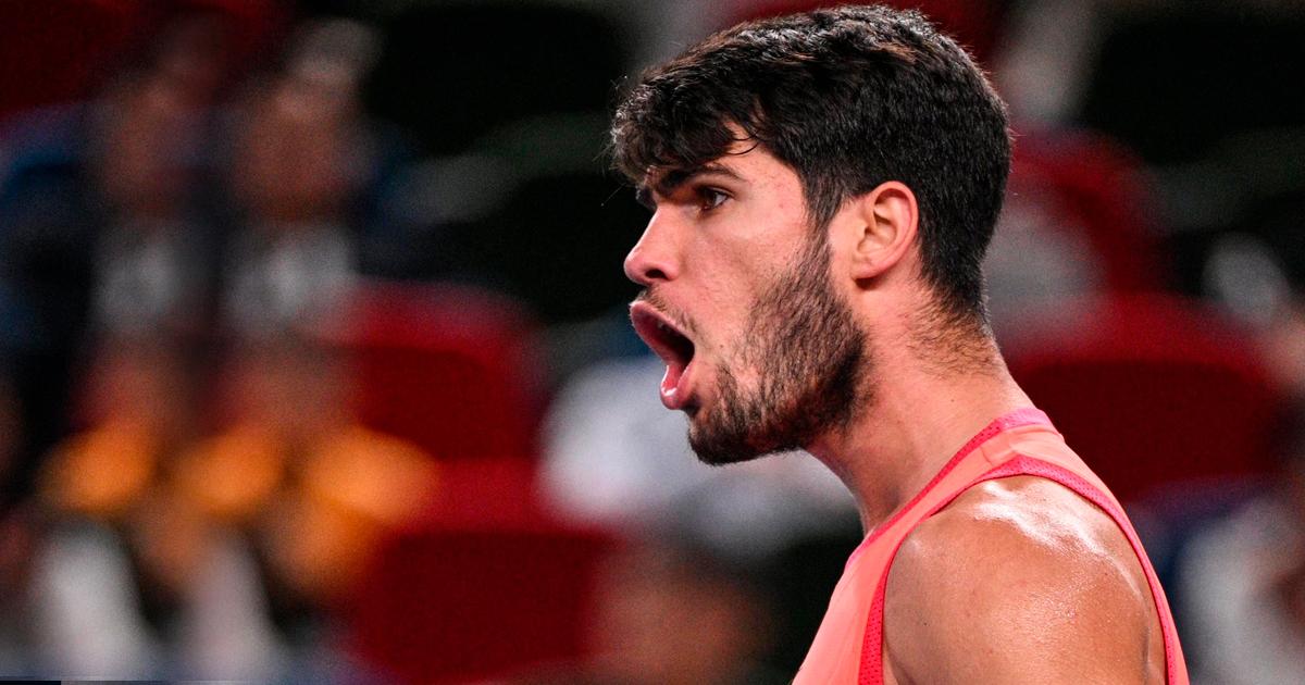 Carlos Alcaraz venció aL chino Shang en el Abierto de Shanghái