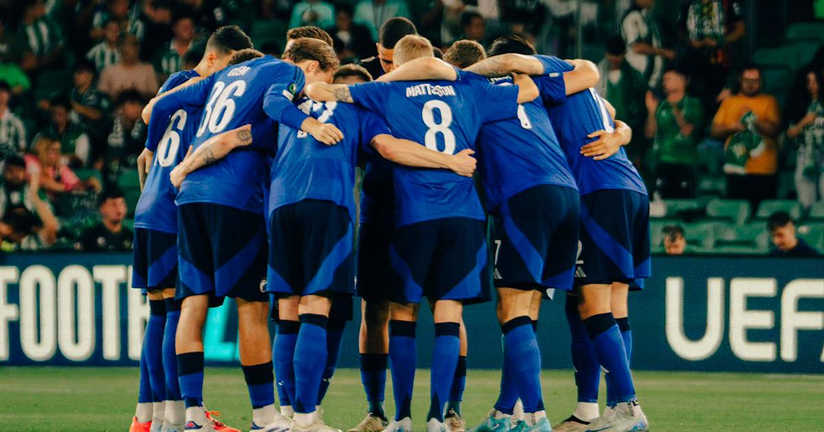 López fue suplente en el empate de Copenhague frente a Betis por la Conference League