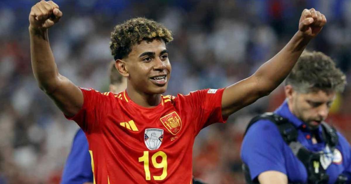 Lamile Yamal cambiará de dorsal en la selección española 