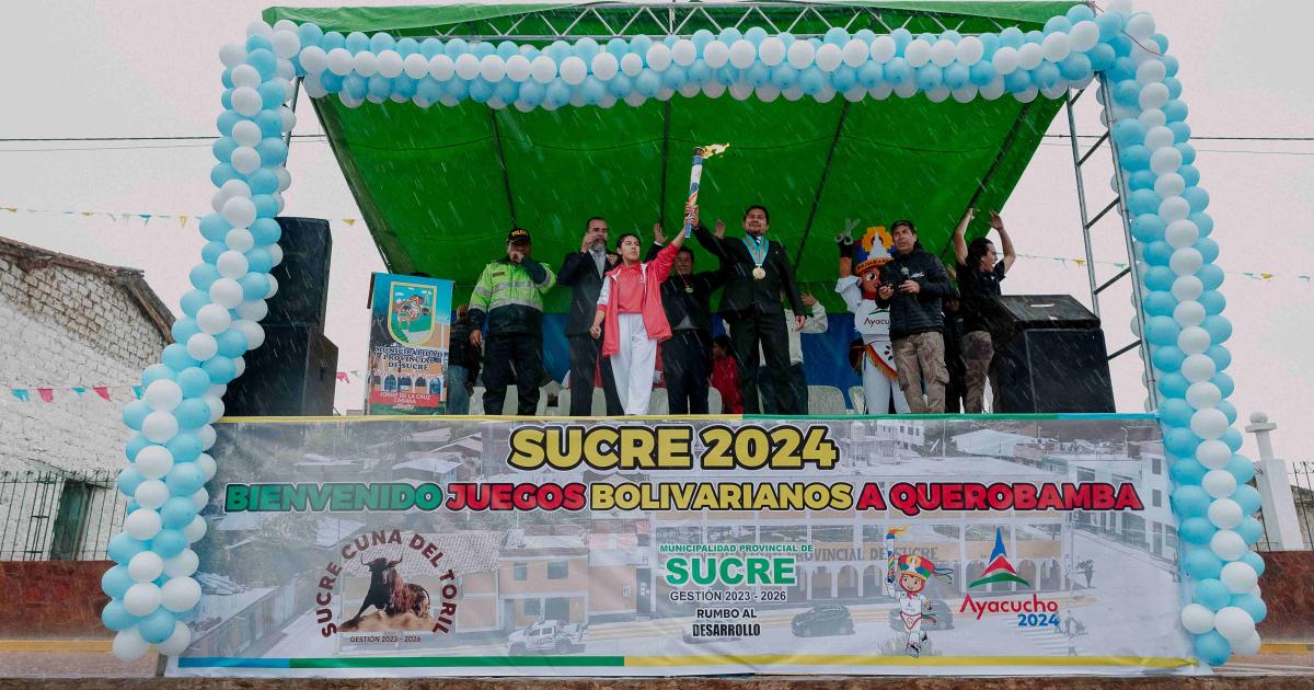 (FOTOS) Ruta de la Antorcha Bolivariana sigue uniendo a Ayacucho