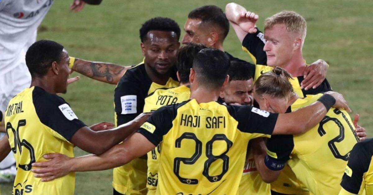Con Callens, AEK venció a Asteras T. y se consolida en lo más alto de la liga griega