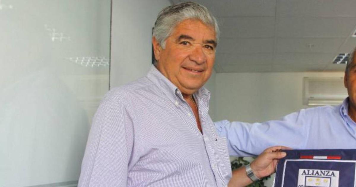 Pío Dávila: "Han traído aliancistas para Alianza Lima y no desconocidos como los años anteriores"