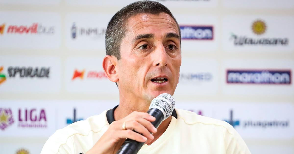 Maldonado: "Hoy en día limitan al jugador a no encarar, ojalá no desaparezcan de por vida a los '10'"