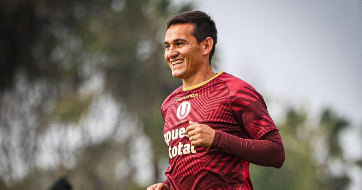Vélez: "Quiero ayudar al equipo a pelear por el tricampeonato"