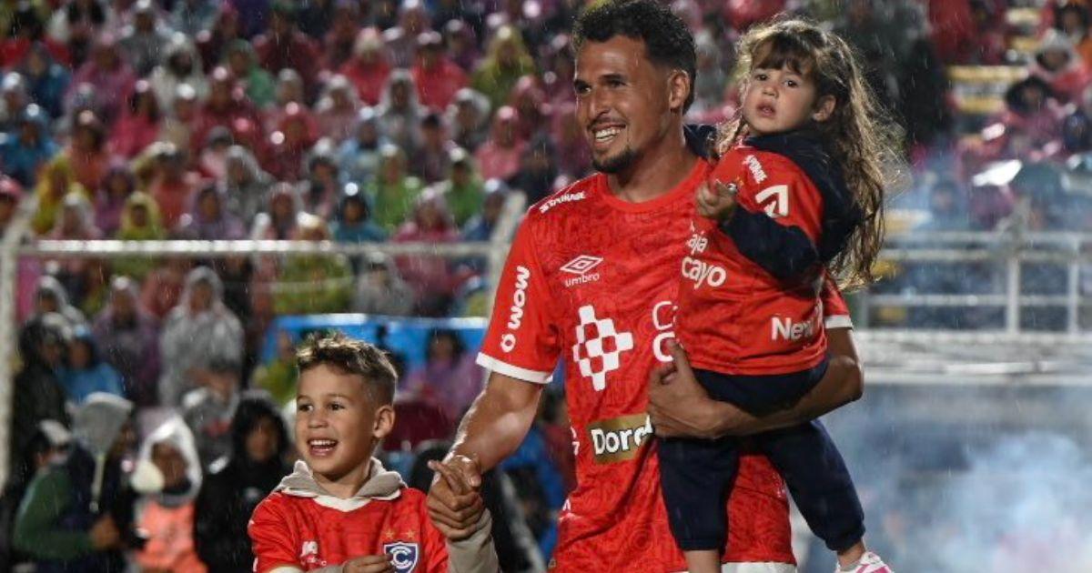 Cienciano presentó a su plantel en 'La Noche del Rojo Imperial'
