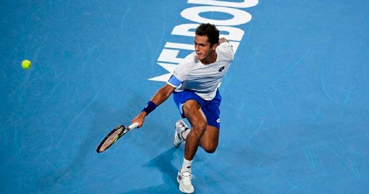 ¡Debut y despedida! Varillas cayó ante español Moro y quedó eliminado del Australian Open