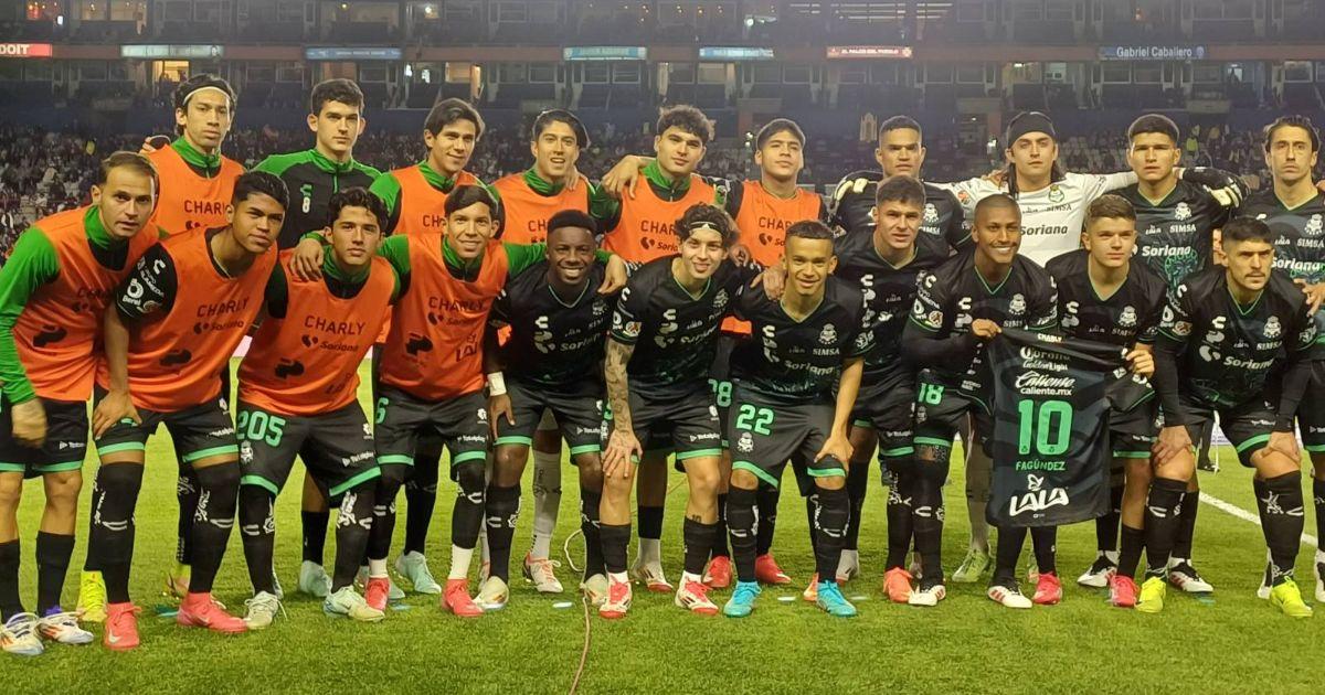 Aquino y Santamaría fueron titulares en derrota de Santos Laguna