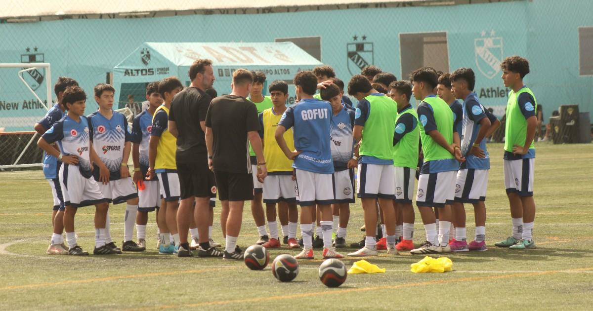 Carles Folguera, exdirector de la masía del Barcelona, llegó al Perú para potenciar el talento juvenil