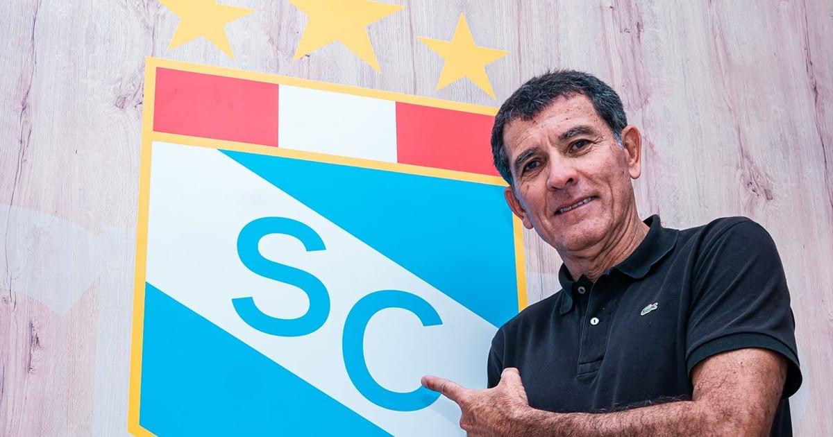 Zevallos sobre Cabellos: "Siempre hay demoras por documentos, pero él ya está con nosotros"