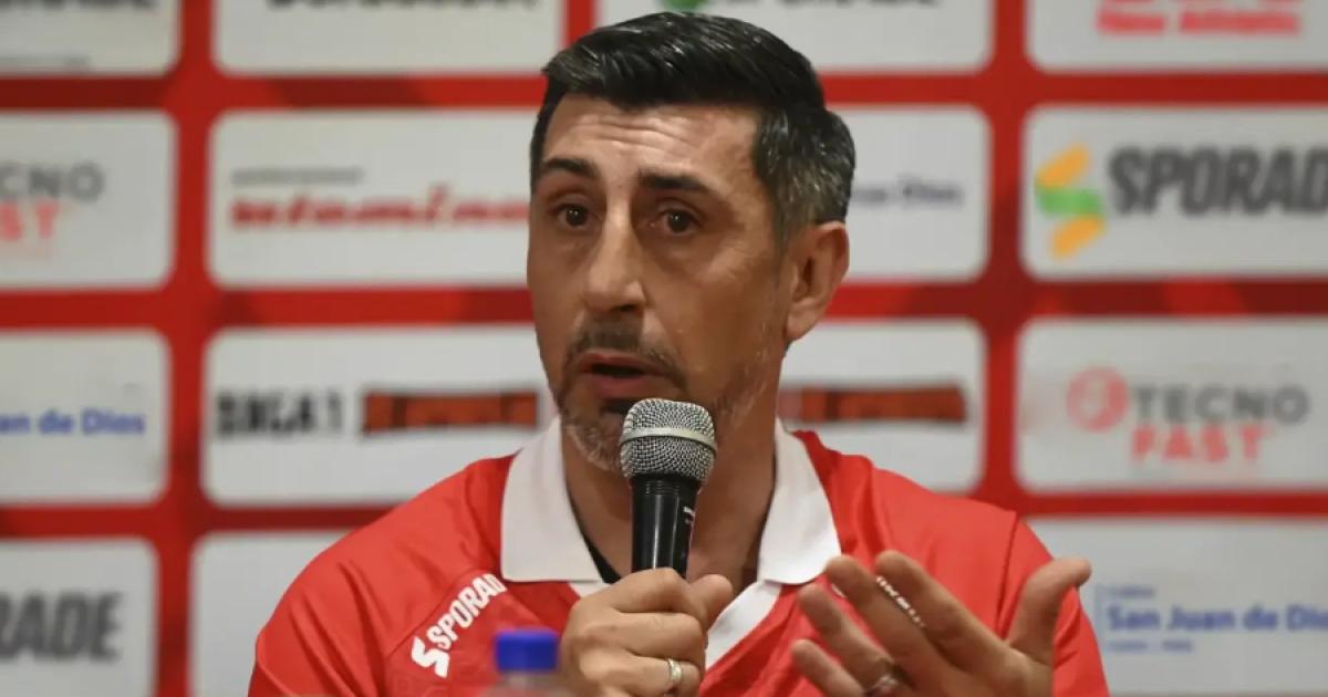 Díaz: "Tuvimos un primer tiempo muy espeso, propio del momento de la temporada"