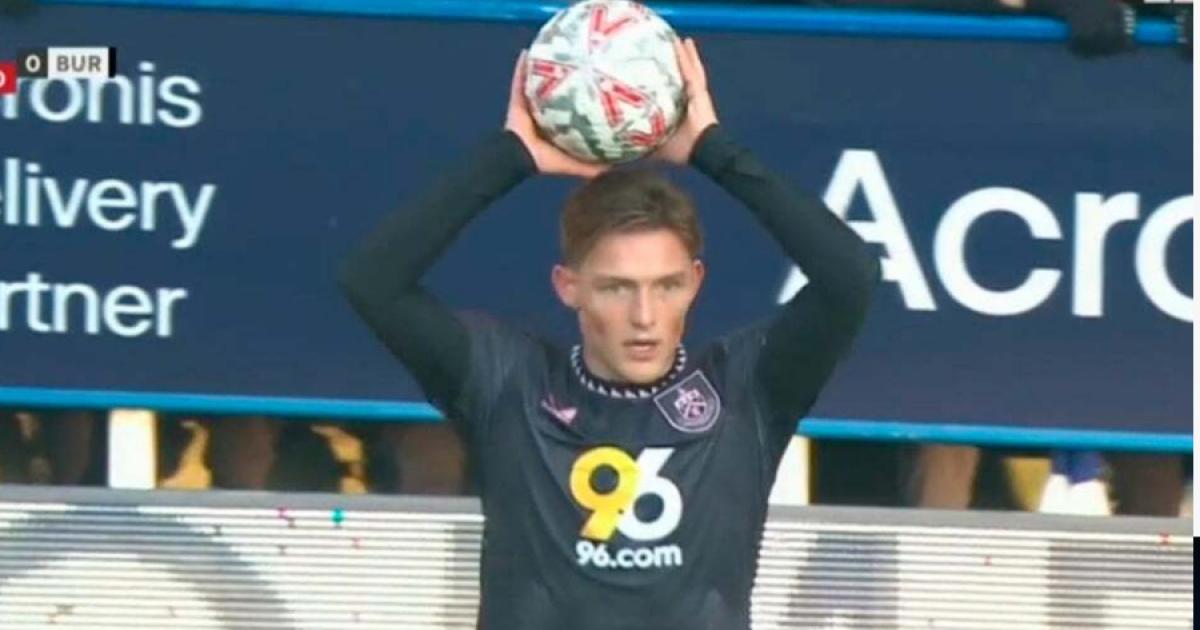 Oliver Sonne sumó sus primeros minutos en Burnley en la victoria con Reading por la FA Cup