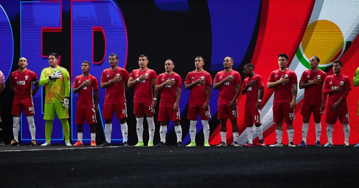 Edison Flores y Jefferson Farfán enviaron saludos a la selección peruana de la King's League
