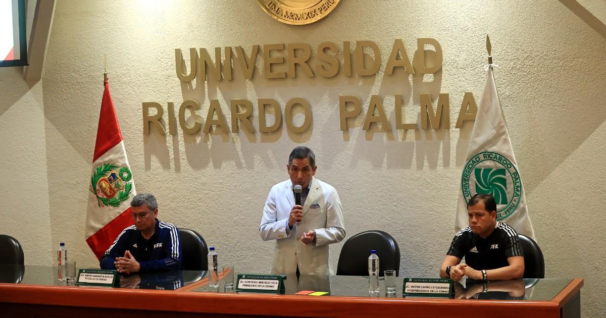 Conar realizó charla sobre reglas de juego y VAR para periodistas
