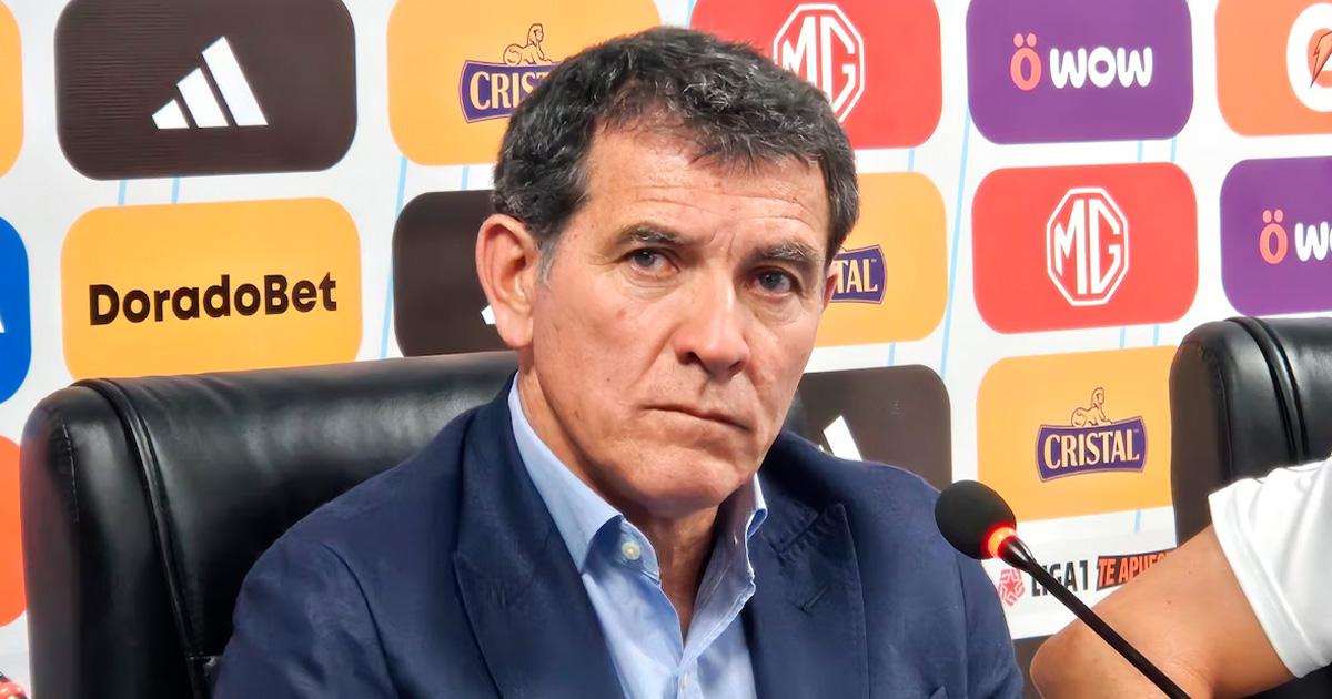 Gustavo Zevallos descartó a Pedro Aquino y Raúl Ruidíaz para Sporting Cristal