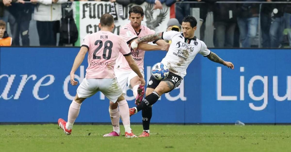 Lapadula vio la tarjeta roja y Spezia perdió en casa