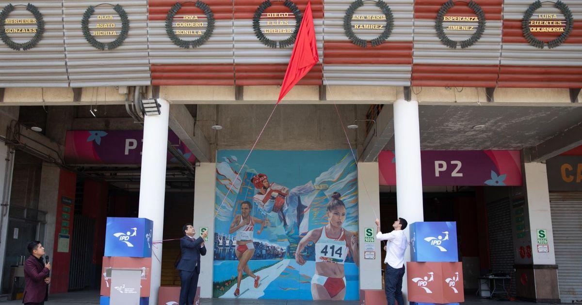 IPD entregó Laureles Deportivos en el grado de Gran Cruz a Diego Elías
