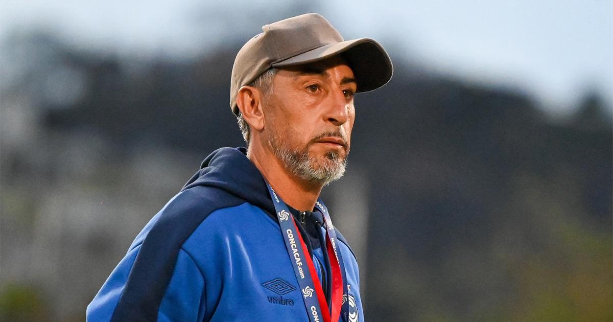 Díaz sobre Cueva: “Hablo solamente de fútbol, del equipo y de los que estamos”