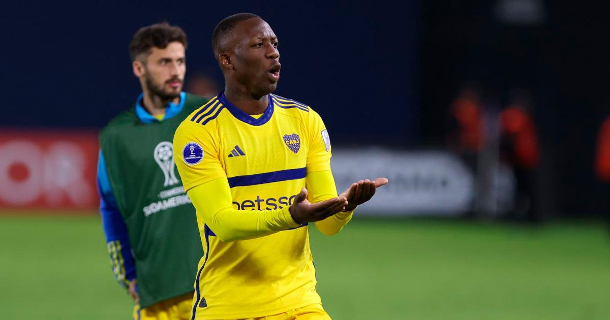 Luis Advíncula quedó concentrado en Boca Juniors para enfrentar a Estudiantes