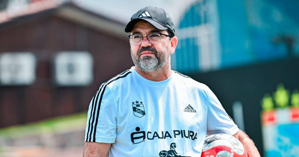 Moreira recordó su paso por Cristal: "Es una pena que no hayamos podido conquista el Apertura por tan poco"