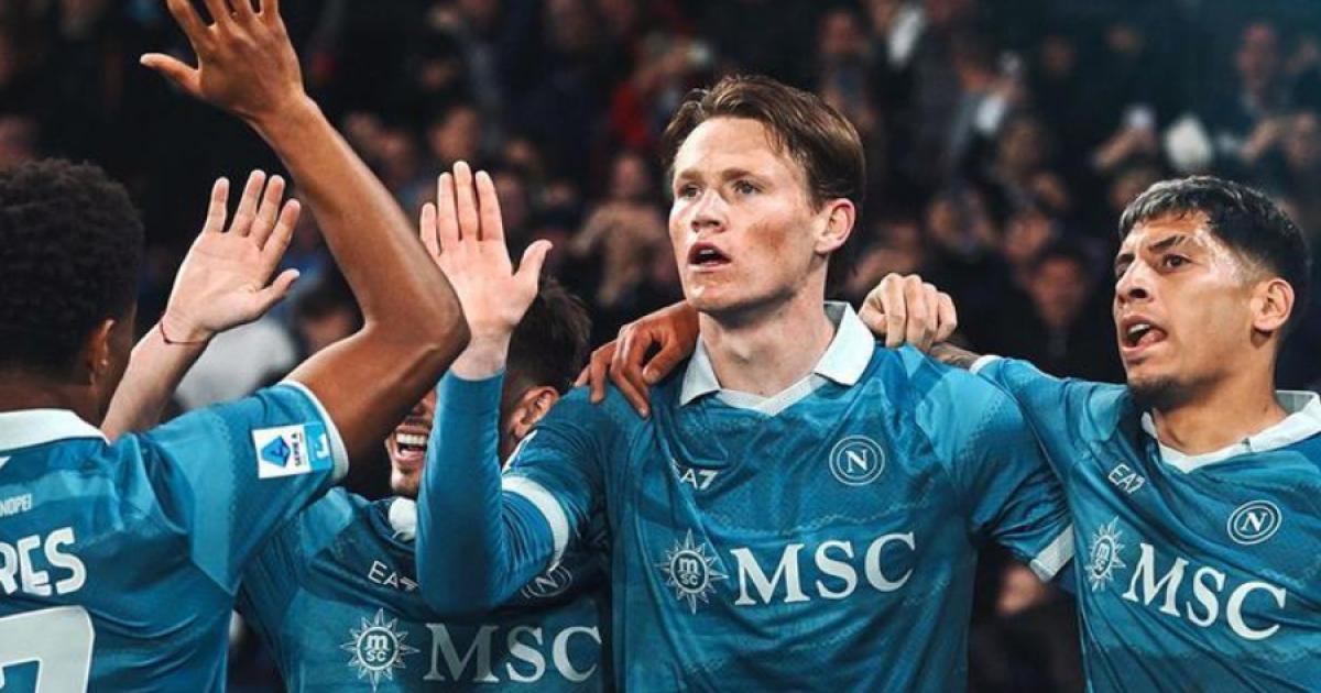 Napoli se impone 3-0 y mantiene la presión sobre el Inter