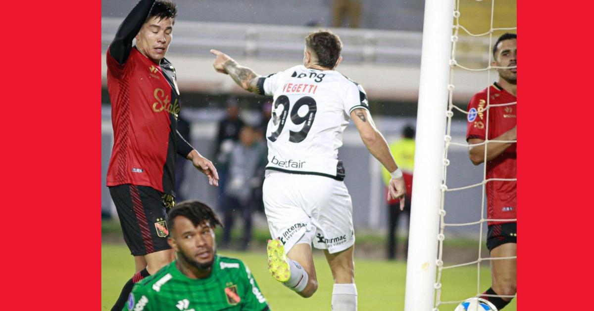 (VIDEO | FOTOS) ¡Partidazo! FBC Melgar igualó 3-3 con Vasco en inicio de la Copa Sudamericana