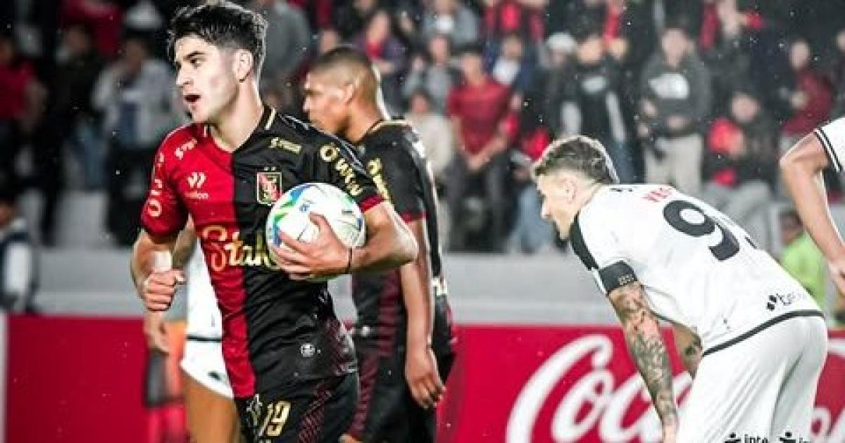 (VIDEO | FOTOS) ¡Partidazo! FBC Melgar igualó 3-3 con Vasco en inicio de la Copa Sudamericana
