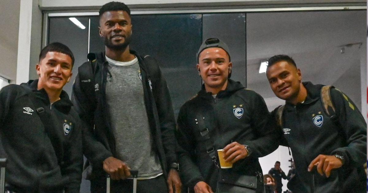 (FOTOS) Cienciano viajó a Chile para jugar este jueves ante Deportes Iquique por Copa Sudamericana