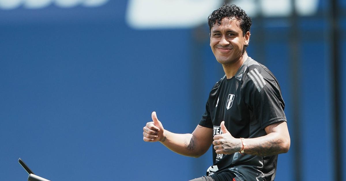 Tapia: “La constancia va a llevar a que Christian Cueva pueda volver a la selección en algún momento”
