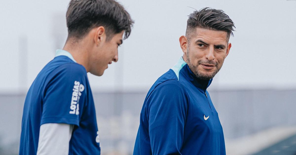 ¡Qué lujo! Carlos Zambrano entrenó hoy junto a su hijo Luciano, quien juega en la U18 de Alianza