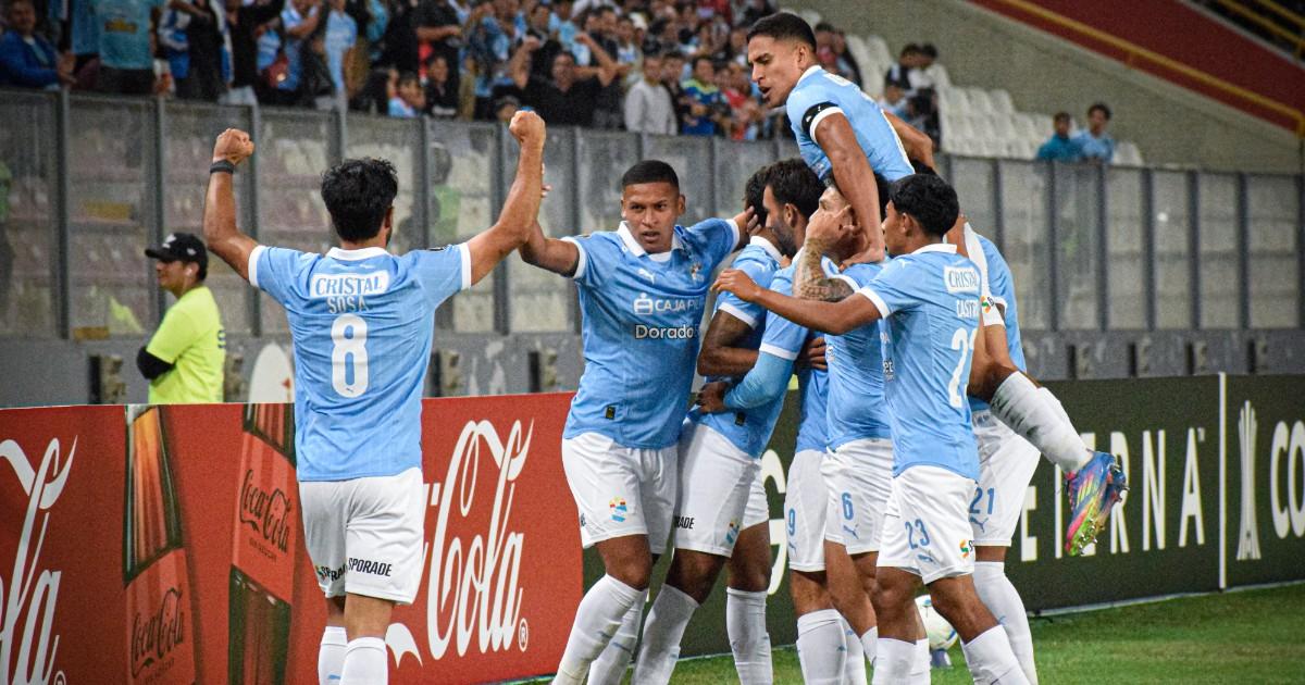 (VIDEO | FOTOS) Cristal venció por 2-1 a Bolívar y se metió en la lucha en la Libertadores