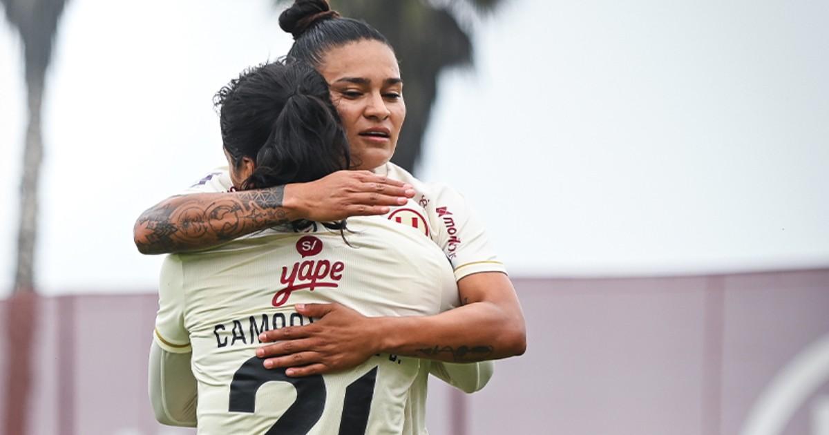 Universitario goleó a Biavo y es firme líder en la Liga Femenina