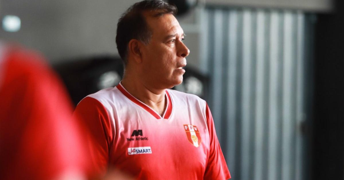 Escudero: "Queremos quedar entre las 12 mejores Selecciones del Mundial Sub-19"