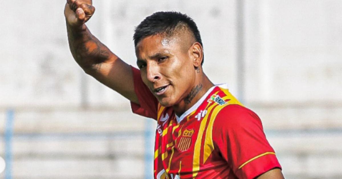 Ruidiaz: "Estoy muy feliz por haber anotado y abrir el marcador en un escenario muy complicado"
