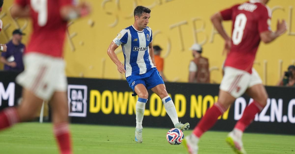 Porto y Al Alhy empataron 4-4 en partidazo
