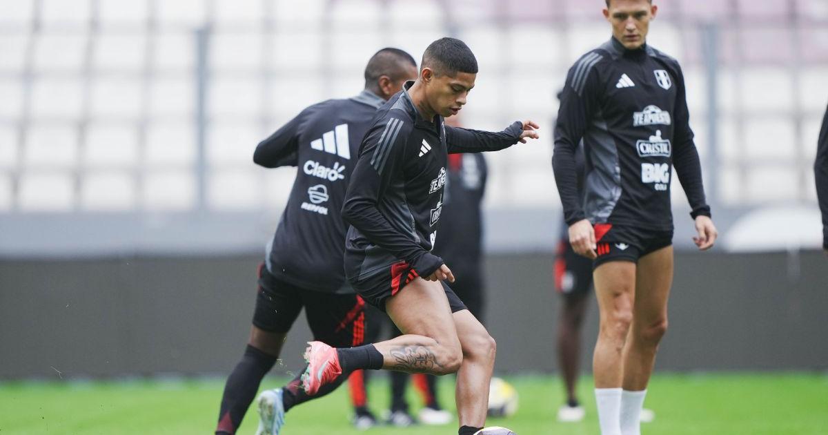 (FOTOS | VIDEO) Selección peruana entrenó en el Nacional en la previa de duelo ante Ecuador