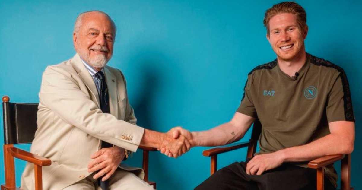 ¡Sigue siendo celeste! De Bruyne fichó por el Napoli