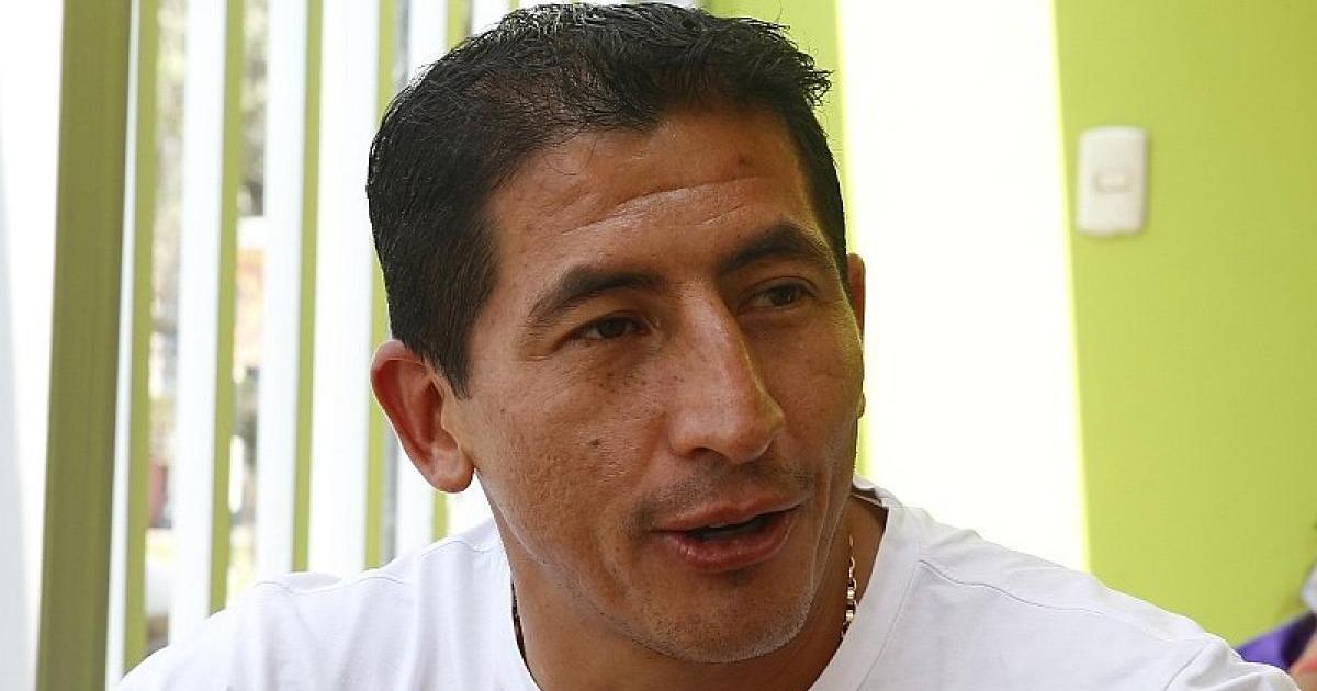 Fano: "Convocaron a Cueva cuando no jugaba y ahora que hace bien las cosas, no lo llaman"