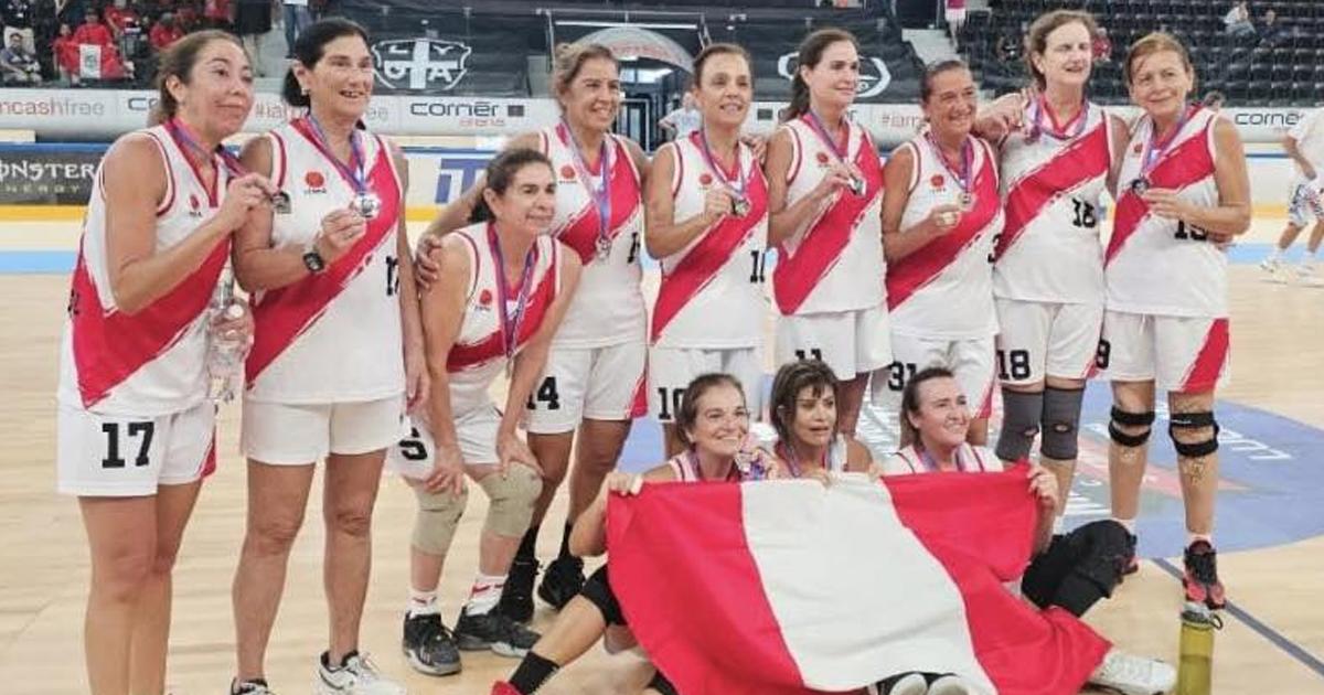 (FOTOS) ¡Orgullo nacional! Selección peruana femenina de Maxibasketball logró medalla de plata en Mundial Suiza 2025