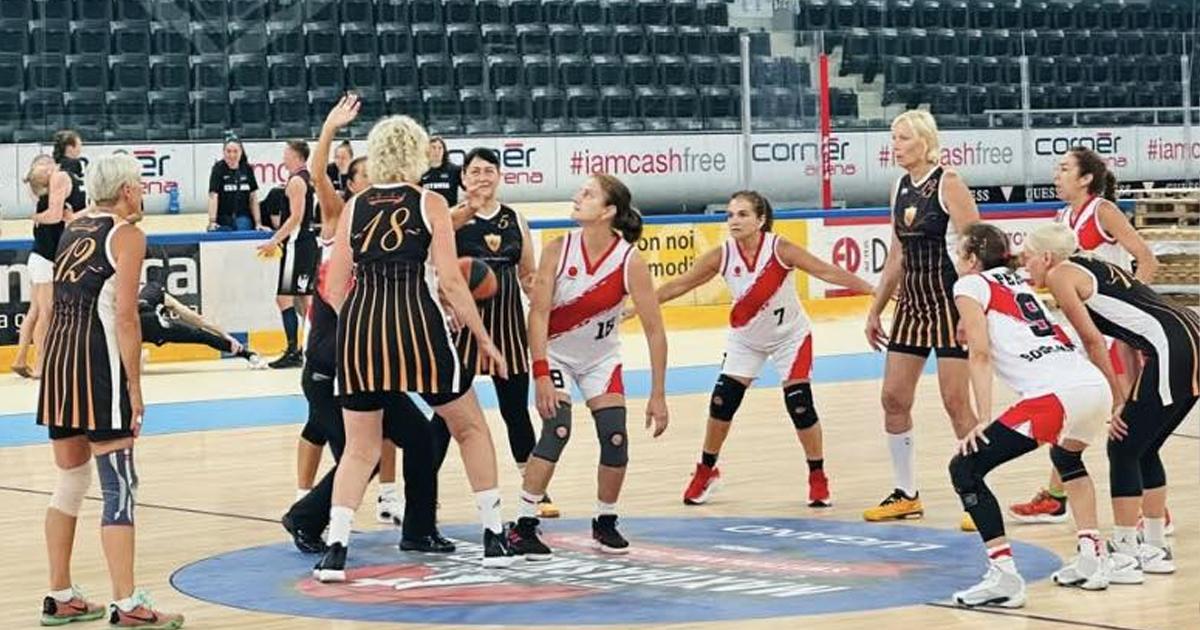 (FOTOS) ¡Orgullo nacional! Selección peruana femenina de Maxibasketball logró medalla de plata en Mundial Suiza 2025
