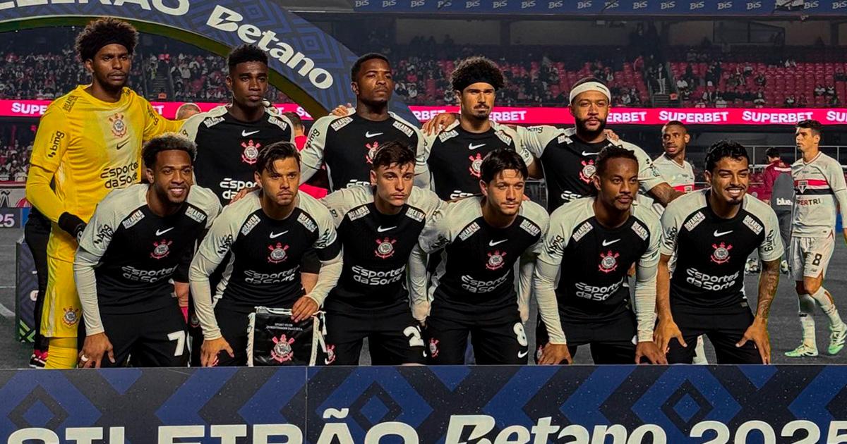 Con Carrillo, Corinthians cayó ante Sao Paulo por el Brasileirao