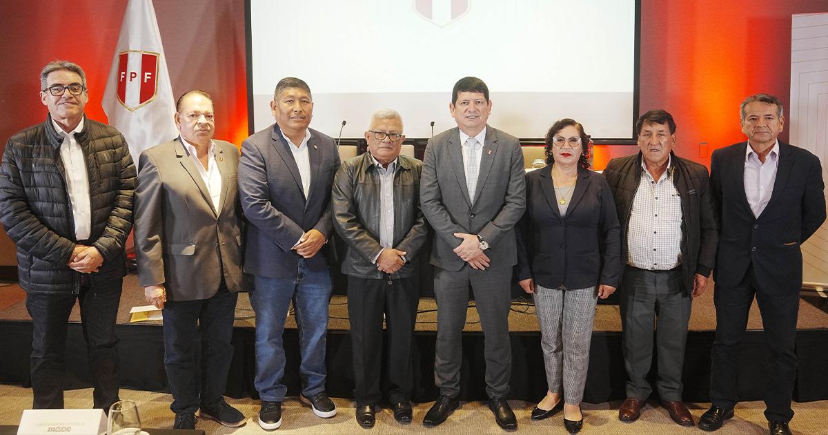 (FOTOS) Se eligió a la primera Junta Directiva de la Liga Nacional de Fútbol Aficionado