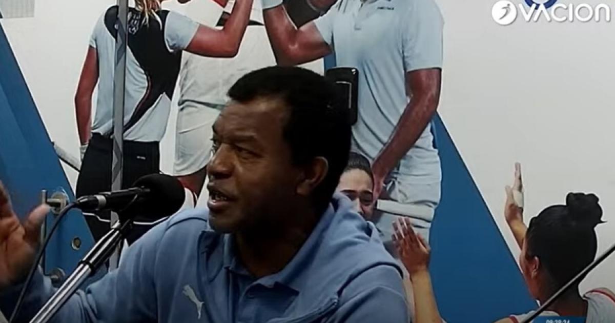 Julio César Uribe confirmó a los jugadores que no seguirán en Cristal