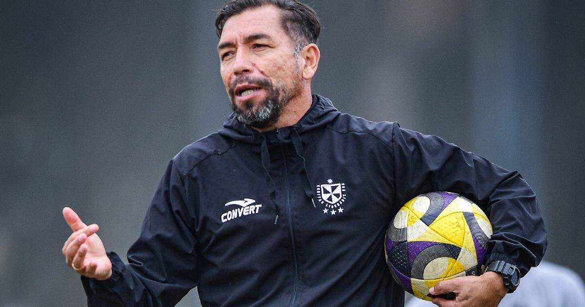 ¡Listo para su debut! Paul Cominges dirigió su primera práctica al mando de San Martín