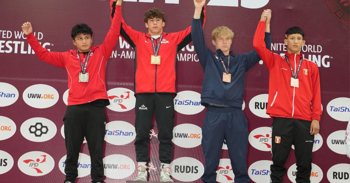 La selección peruana de lucha viene teniendo una destacada actuación en casa en el Panamericano Sub 20 que se ha venido desarrollando en el Polideportivo 3 de la Videna y cerrará este domingo 13.  Este sábado, Abel Sánchez y Anthony Molina sumaron dos preseas más al colgarse cada uno la de bronce en el estilo libre masculino. Esta es su segunda medalla tras obtener una de oro en estilo grecorromano.  El primero derrotó a Fernando López de Guatemala en la categoría -57kg, mientras que el segundo se impuso al