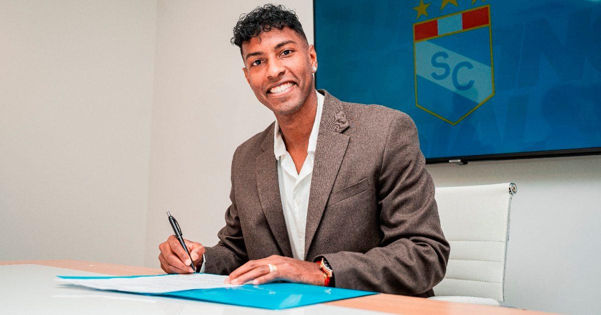 (FOTOS) ¡Se puso la celeste! Sporting Cristal le dio la bienvenida a Miguel Araujo