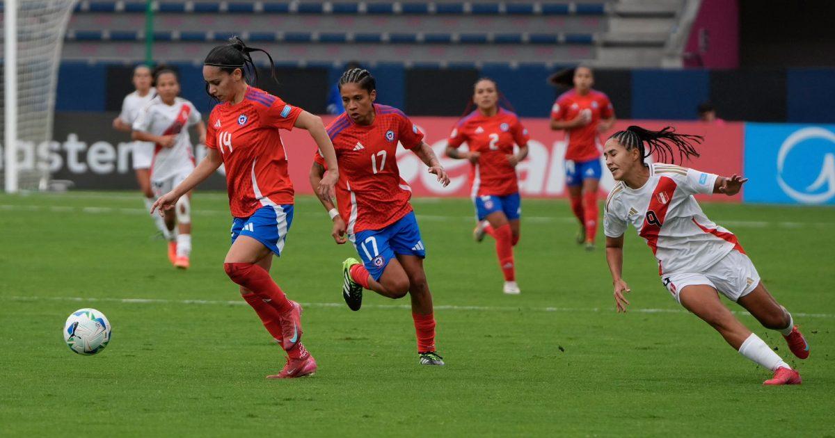 (FOTOS) Perú cayó goleado 3-0 ante Chile en debut en la Copa América Femenina