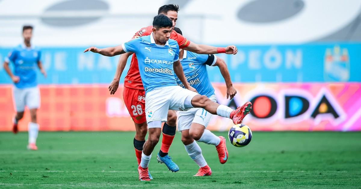 (VIDEO | FOTOS) Cristal goleó por 5-0 a Huancayo en el regreso de Yotún