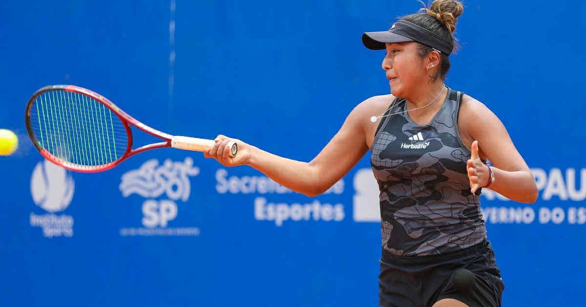 ¡Pasó a octavos! Romina Ccuno debutó con triunfo en el W15 Santiago 2