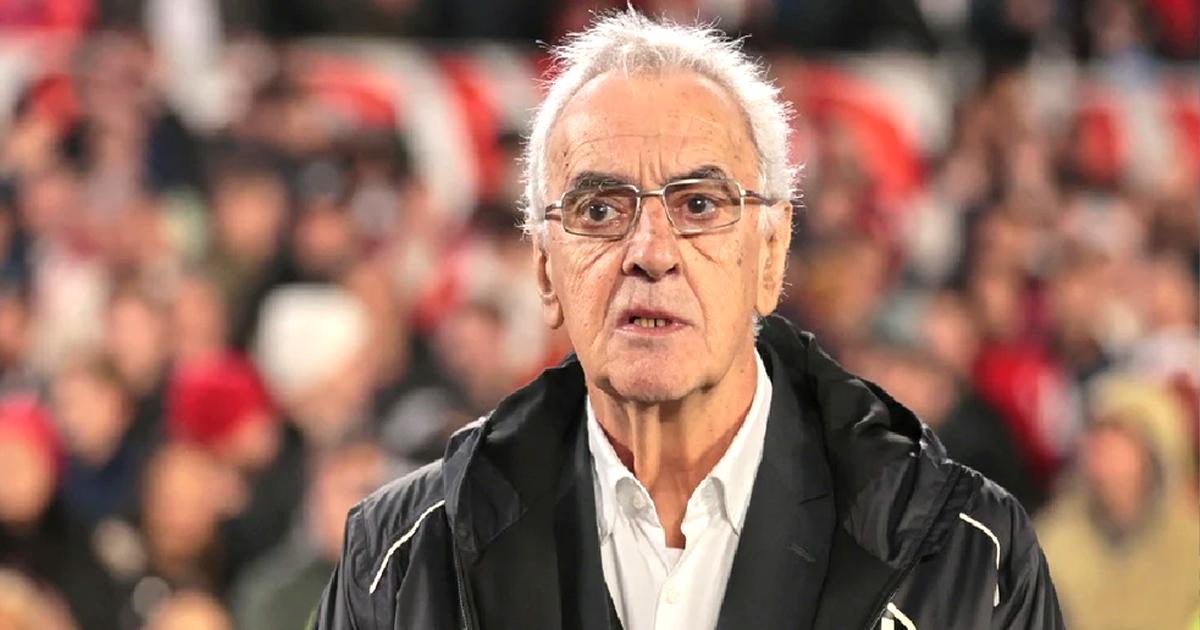 Fossati: "Tranquilo porque el club ya tiene autoridades, como debe ser"