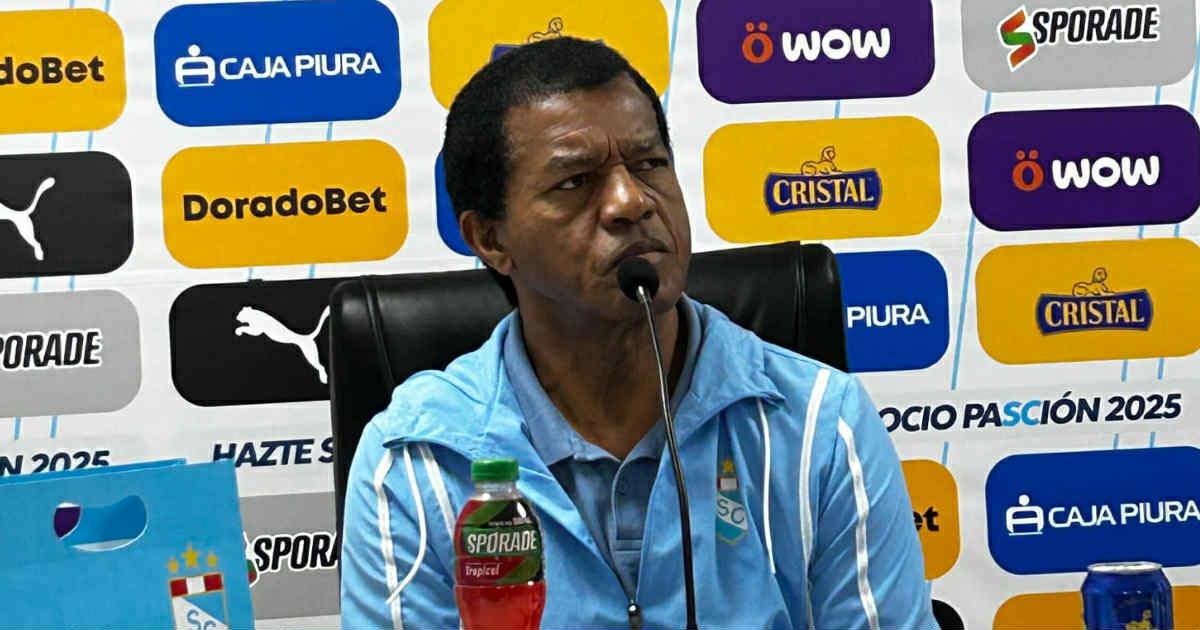 Julio César Uribe, director de fútbol de Sporting Cristal, pasó por los micrófonos de Radio Ovación, donde dio alcances de la situación que viven jugadores como Miguel Araujo, Gustavo Cazzonatti, Luis Iberico y hasta Jhimar Lora.  “Hemos cumplido con nuestra parte y los jugadores deberán cumplir con la suya y la institución dará los pasos importantes para darnos un gran abrazo de fin de año con la hinchada que valoramos tanto”, aseguró en Ovación.  Uribe descartó la posibilidad de contar este año con Pedro 